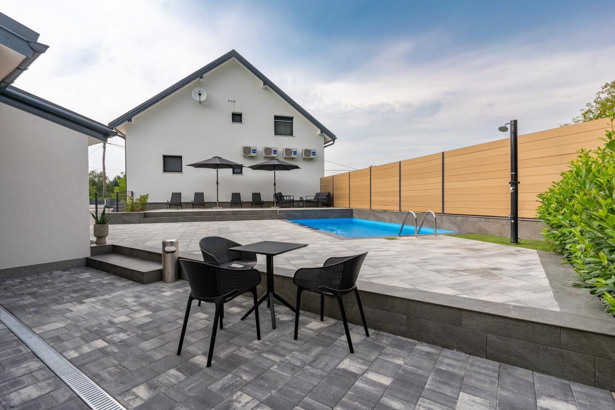 Apartments & Room Forest Slunj Dış mekan fotoğraf